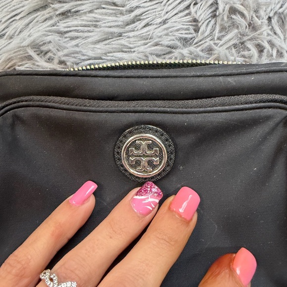 ⭐️Tory Burch Black Nylon Crossbody Bag - Picture 2 of 7